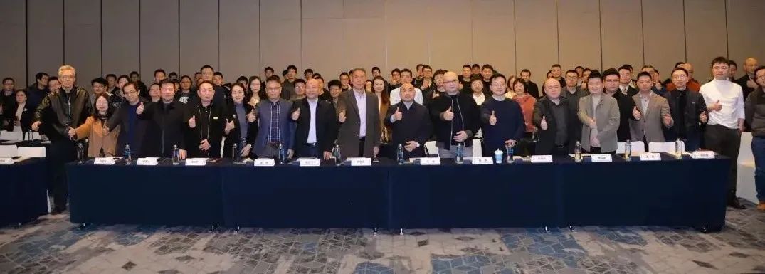 奥门中特钢49亮相川渝两地建筑光伏及储能系统设计关键技术交流会，发表《构建光储直柔本质安全储能系统》主题演讲